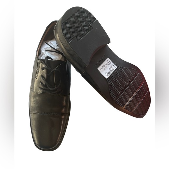 26. NWT Colletion by ClarksMen's Tilden Cap Toe Oxford 9 - Picture 3 of 5